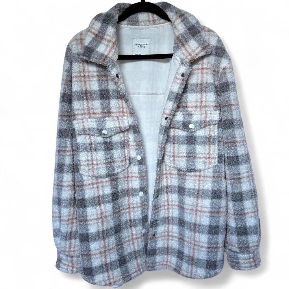 Abercrombie and Fitch fleece lined Sherpa jacket in gray and brown plaid